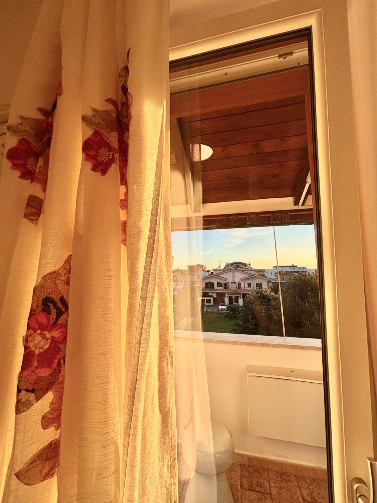 Guest House Maison Margot Fiumicino Exterior foto